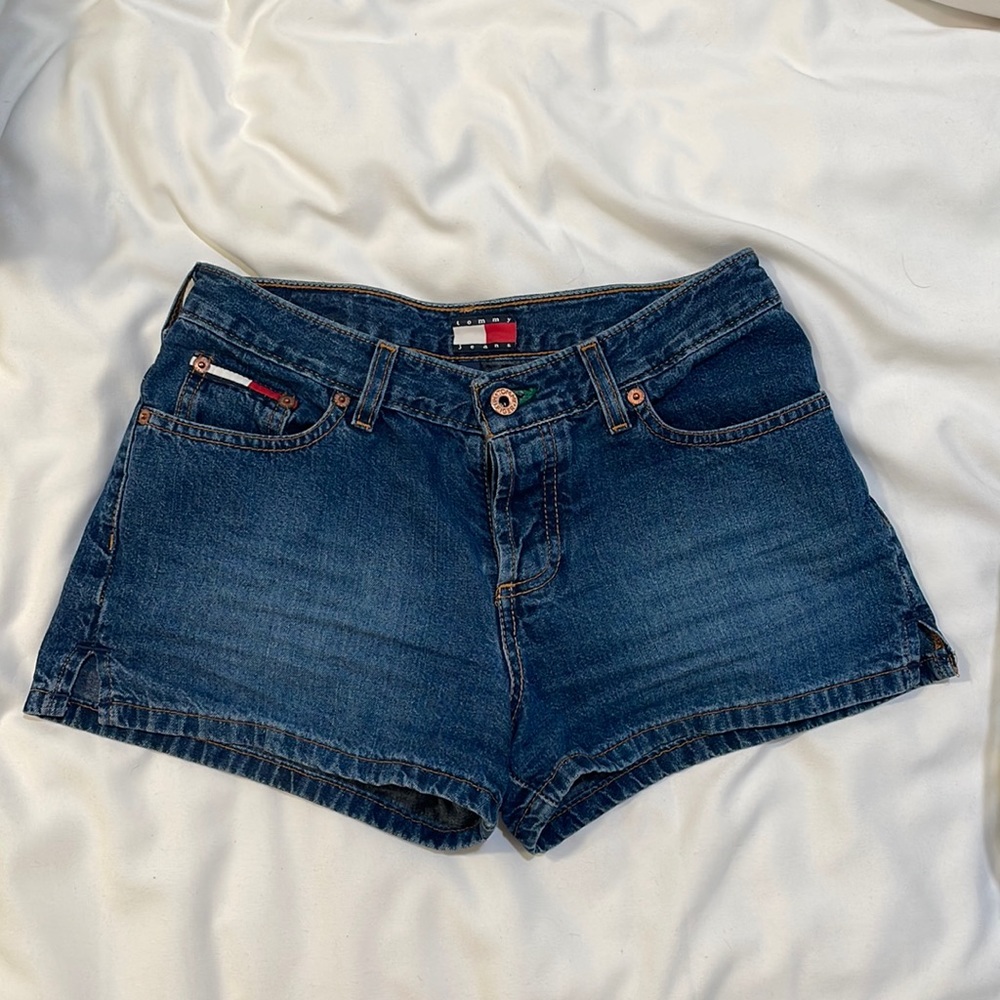 Vintage Tommy Hilfiger Jean Short Shorts!!